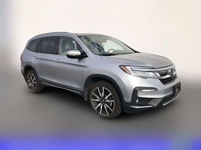 2022 Honda Pilot Touring 8-Passenger