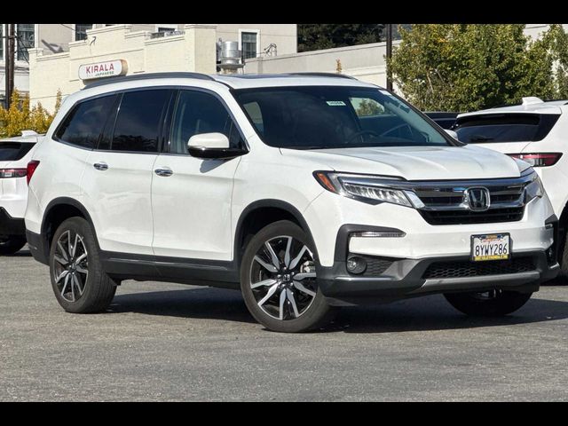 2022 Honda Pilot Touring 8-Passenger