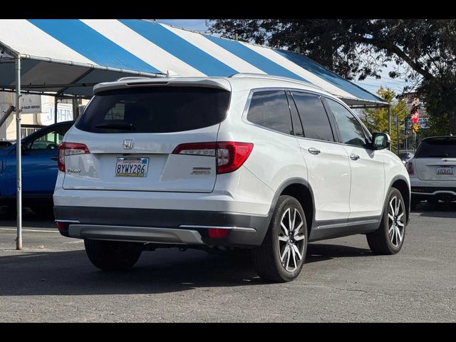 2022 Honda Pilot Touring 8-Passenger