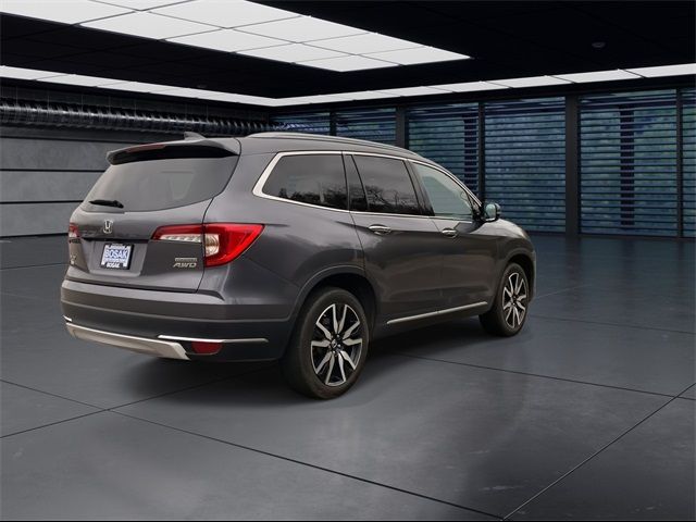 2022 Honda Pilot Touring 8-Passenger