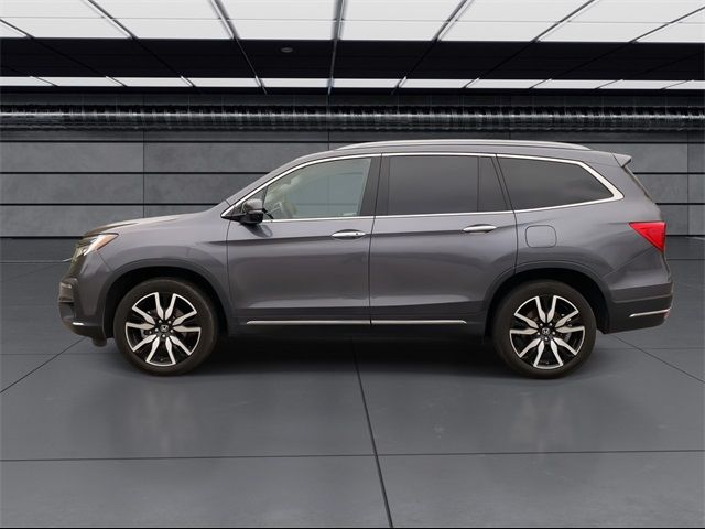 2022 Honda Pilot Touring 8-Passenger