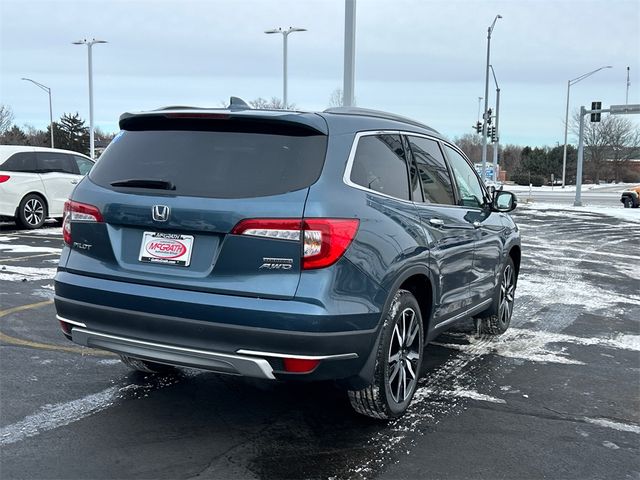 2022 Honda Pilot Touring 8-Passenger