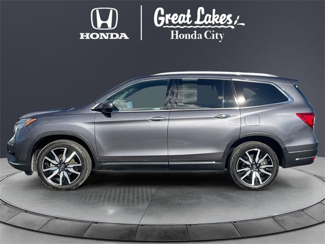 2022 Honda Pilot Touring 8-Passenger