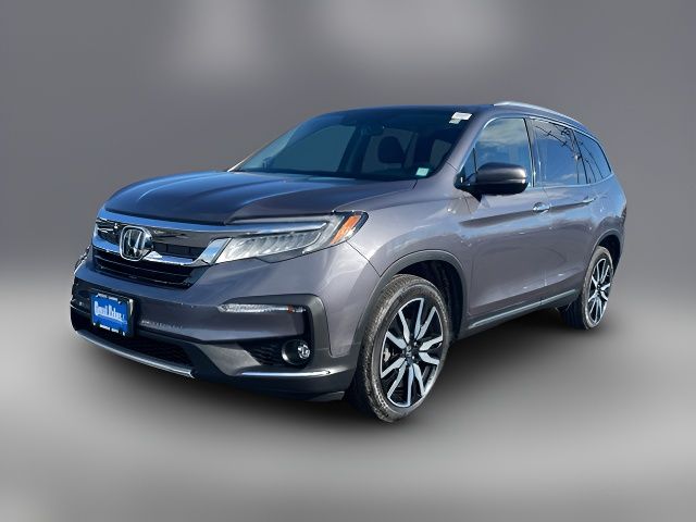 2022 Honda Pilot Touring 8-Passenger