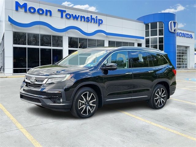 2022 Honda Pilot Touring 8-Passenger