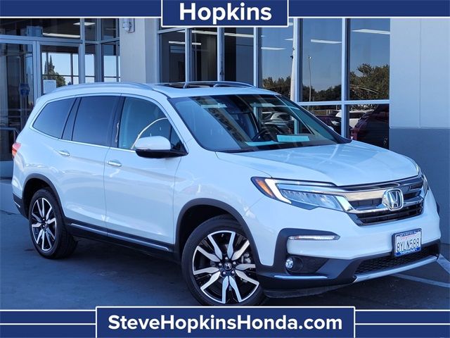 2022 Honda Pilot Touring 8-Passenger