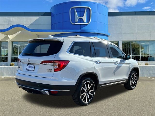 2022 Honda Pilot Touring 8-Passenger