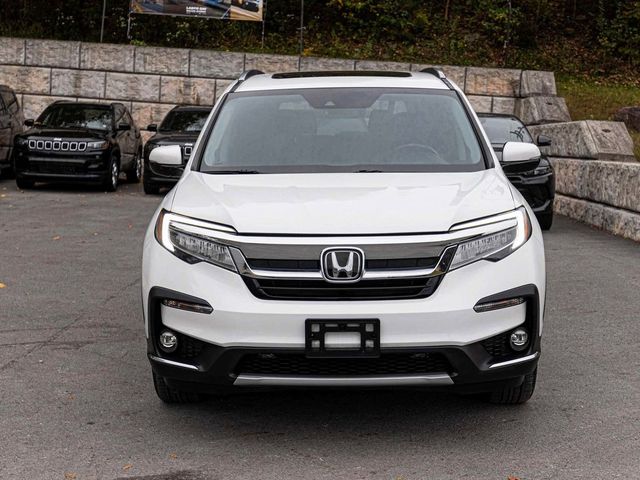 2022 Honda Pilot Touring 8-Passenger