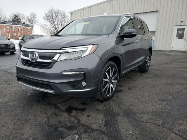 2022 Honda Pilot Touring 8-Passenger