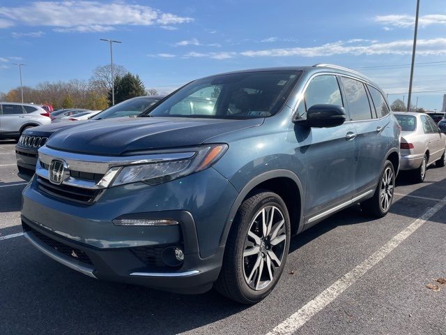 2022 Honda Pilot Touring 8-Passenger