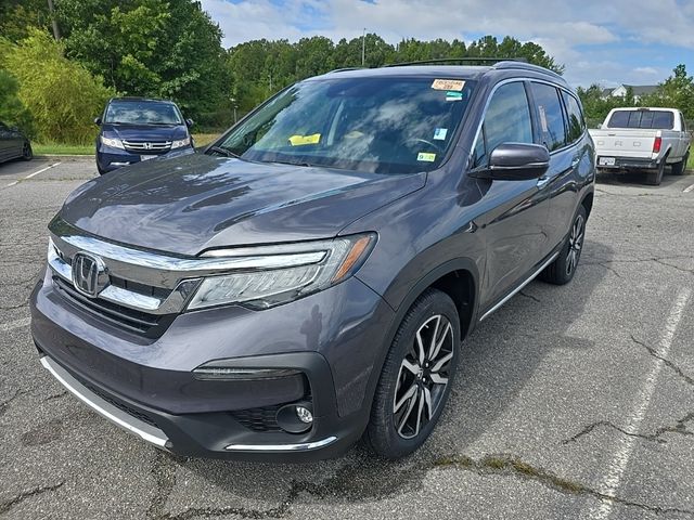 2022 Honda Pilot Touring 8-Passenger