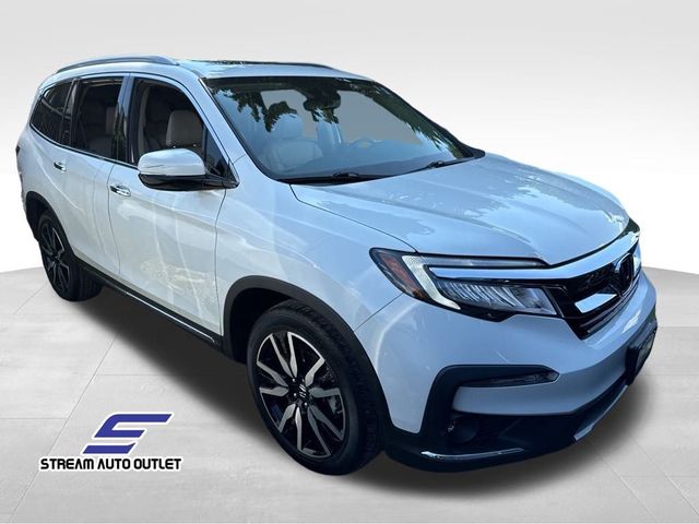 2022 Honda Pilot Touring 8-Passenger