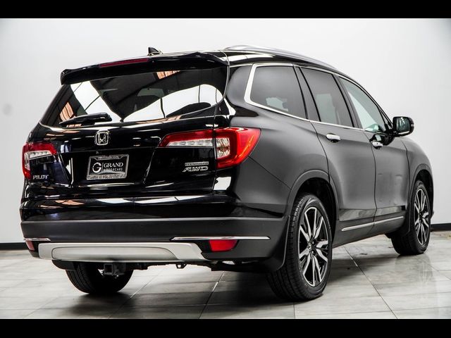 2022 Honda Pilot Touring 8-Passenger