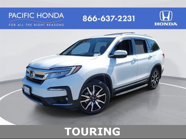 2022 Honda Pilot Touring 8-Passenger