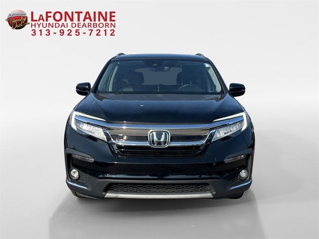 2022 Honda Pilot Touring 8-Passenger