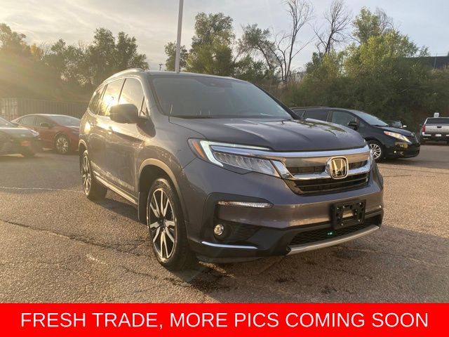 2022 Honda Pilot Touring 8-Passenger