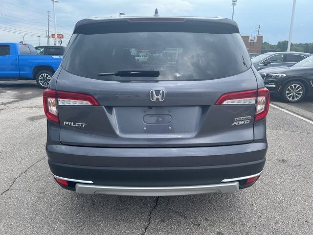 2022 Honda Pilot Touring 8-Passenger