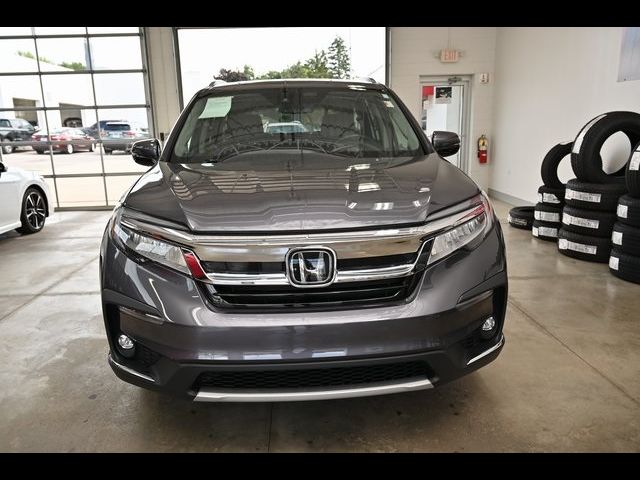 2022 Honda Pilot Touring 8-Passenger