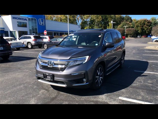 2022 Honda Pilot Touring 8-Passenger