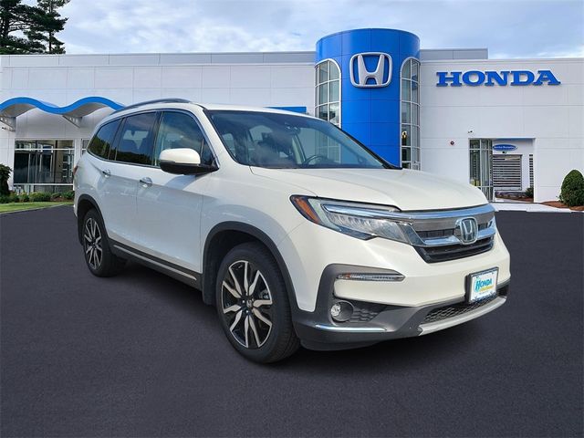 2022 Honda Pilot Touring 8-Passenger