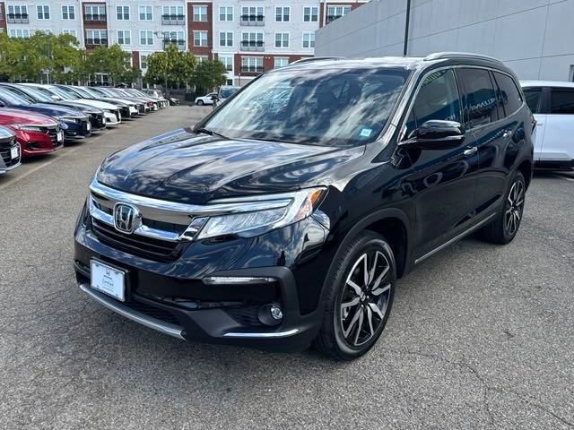 2022 Honda Pilot Touring 8-Passenger