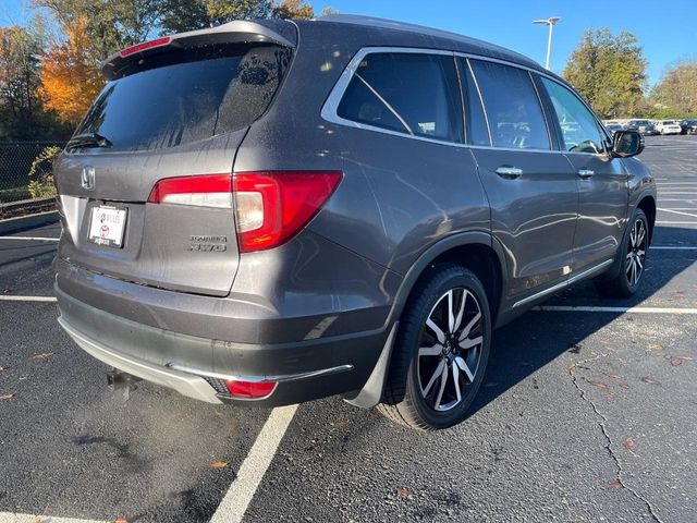 2022 Honda Pilot Touring 8-Passenger