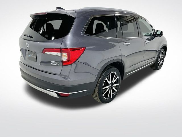 2022 Honda Pilot Touring 8-Passenger