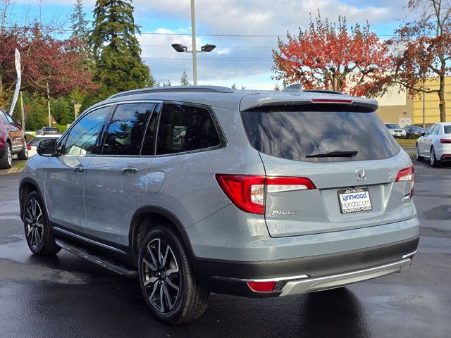 2022 Honda Pilot Touring 8-Passenger