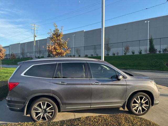 2022 Honda Pilot Touring 7-Passenger