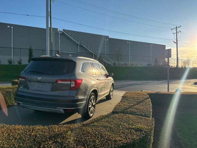 2022 Honda Pilot Touring 7-Passenger