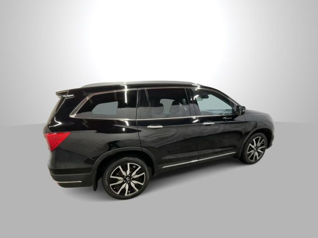 2022 Honda Pilot Touring 7-Passenger