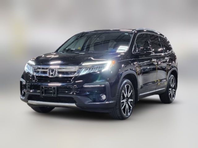 2022 Honda Pilot Touring 7-Passenger