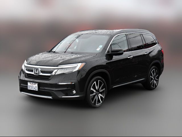 2022 Honda Pilot Touring 8-Passenger