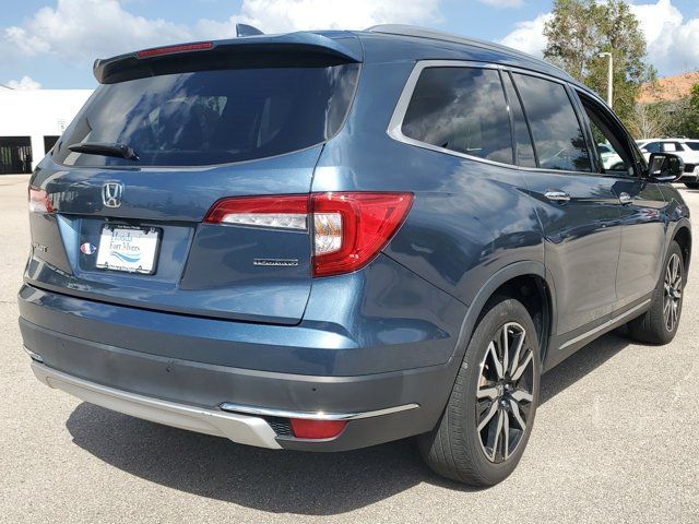 2022 Honda Pilot Touring 8-Passenger