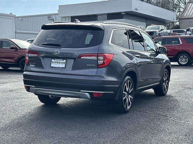 2022 Honda Pilot Touring 8-Passenger