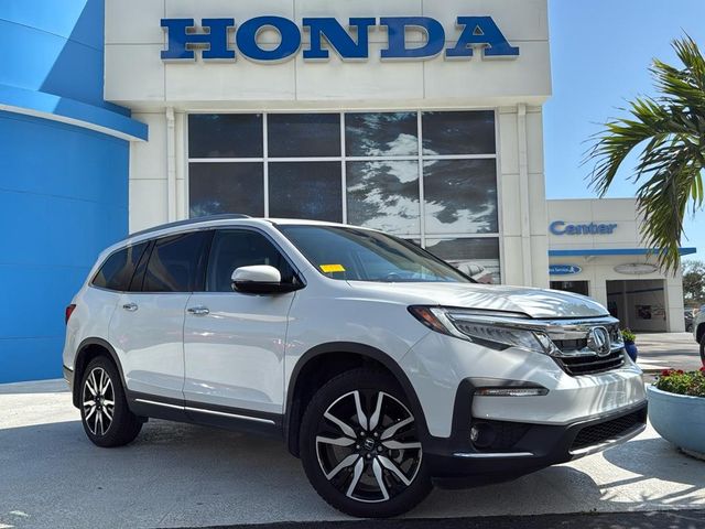 2022 Honda Pilot Touring 8-Passenger