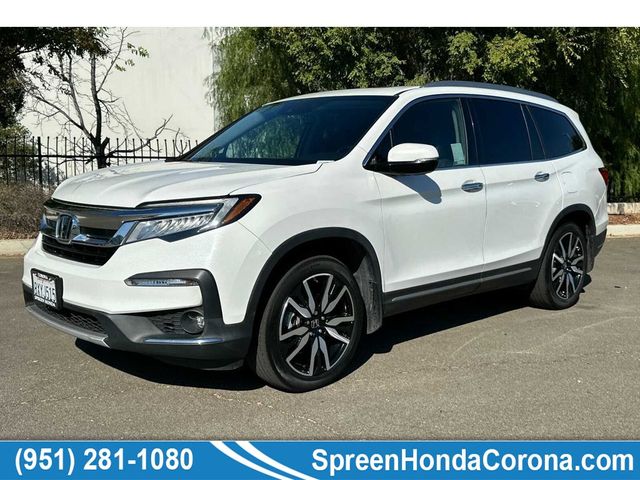 2022 Honda Pilot Touring 8-Passenger