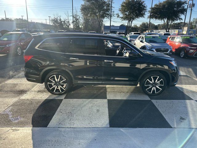 2022 Honda Pilot Touring 8-Passenger