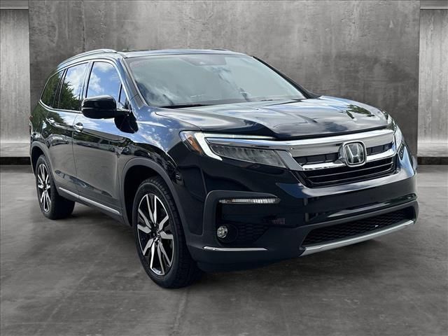 2022 Honda Pilot Touring 8-Passenger