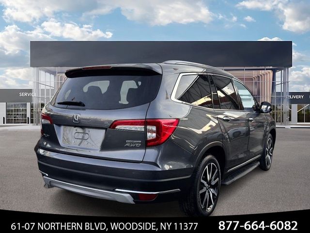 2022 Honda Pilot Touring 8-Passenger