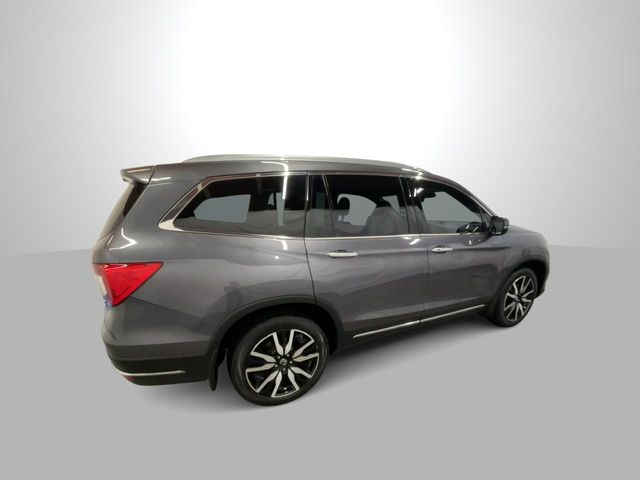 2022 Honda Pilot Touring 8-Passenger