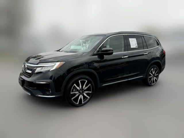 2022 Honda Pilot Touring 8-Passenger