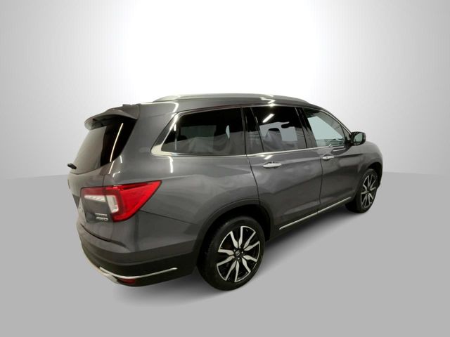 2022 Honda Pilot Touring 8-Passenger