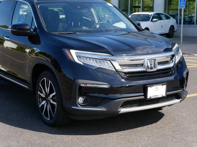 2022 Honda Pilot Touring 8-Passenger