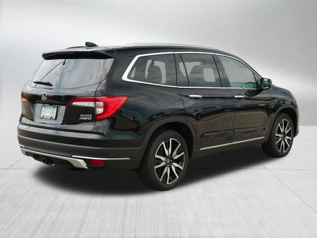 2022 Honda Pilot Touring 8-Passenger