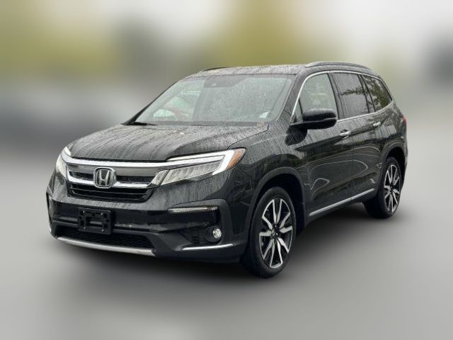 2022 Honda Pilot Touring 8-Passenger