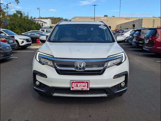 2022 Honda Pilot Touring 8-Passenger