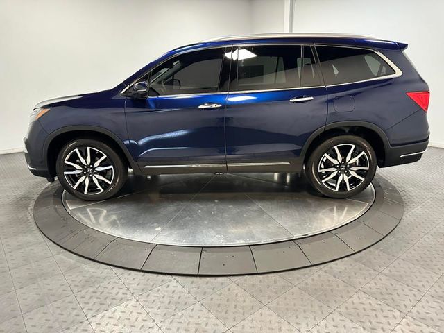 2022 Honda Pilot Touring 8-Passenger