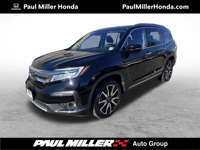 2022 Honda Pilot Touring 8-Passenger