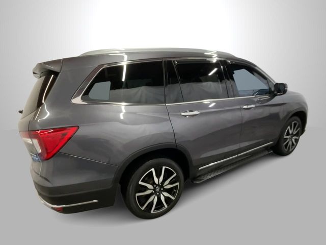 2022 Honda Pilot Touring 8-Passenger